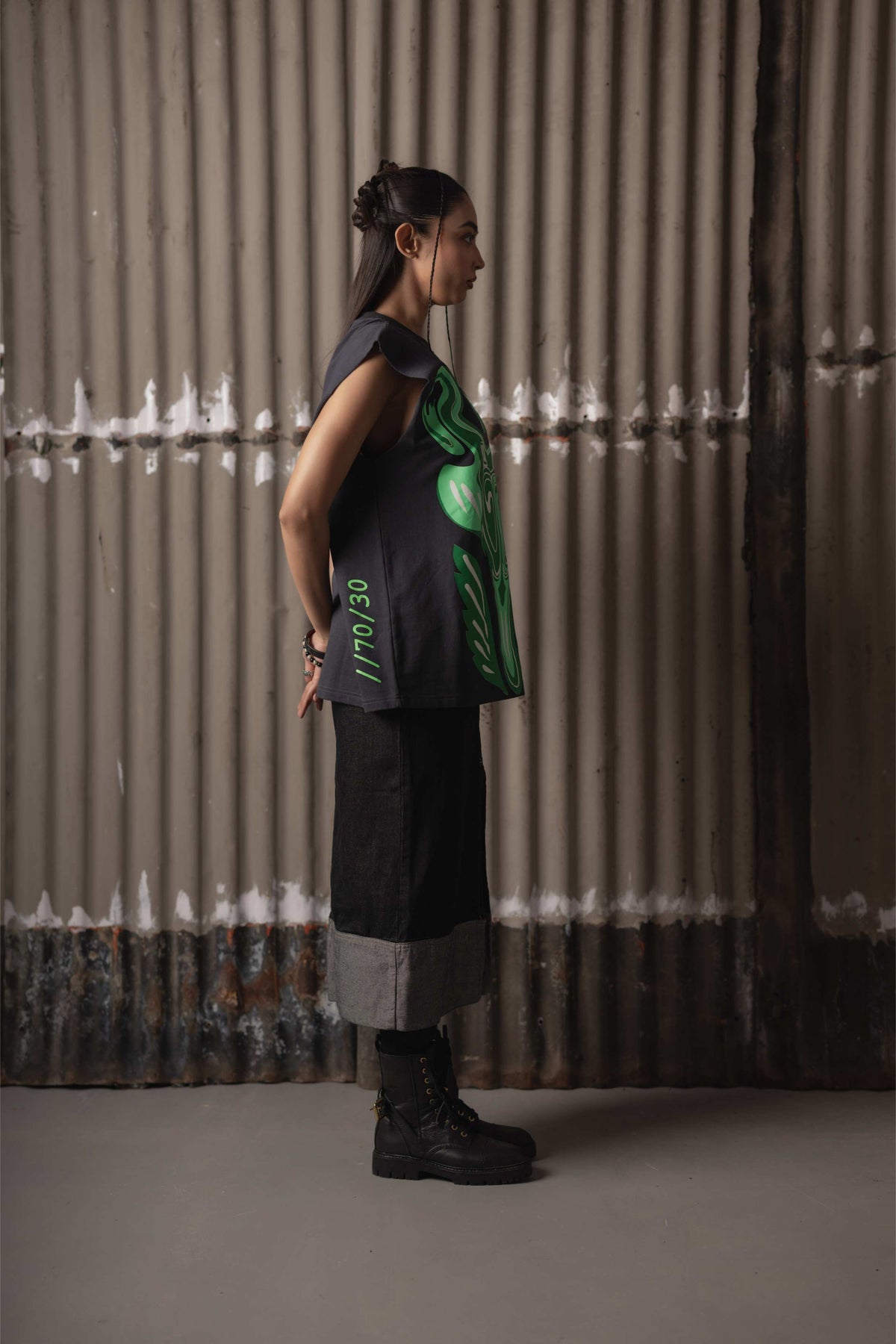FLYING BULL [SLEEVELESS T-SHIRT]
