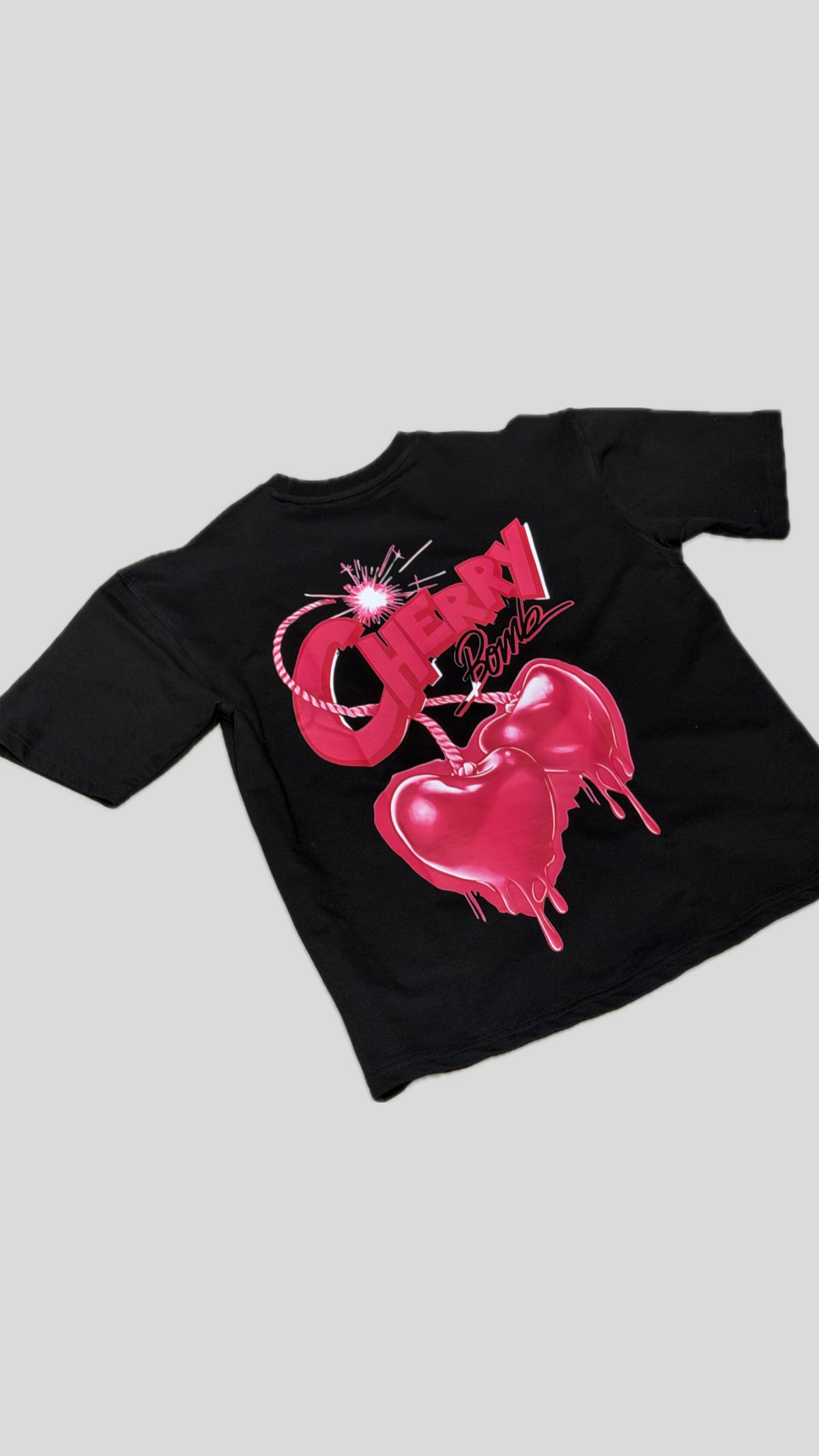 Cherry bomb in black